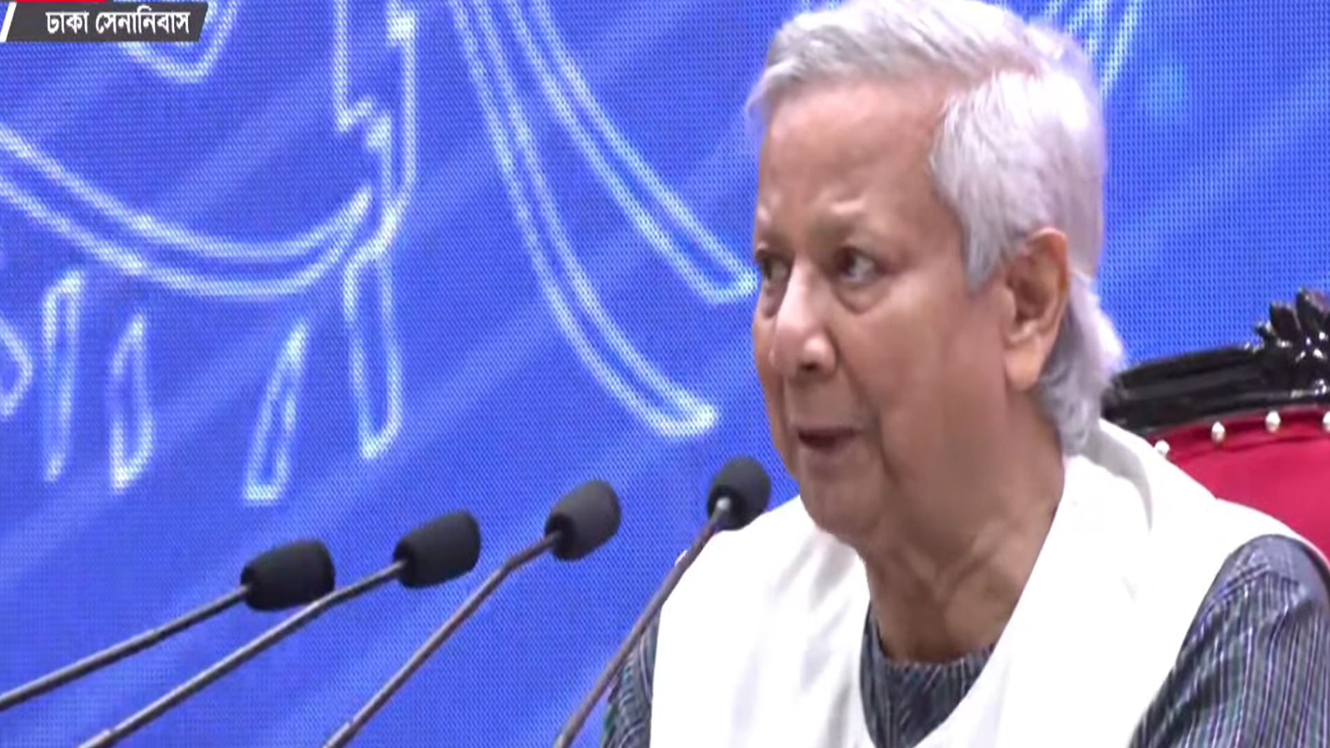 আমাদের দায়িত্ব দেশের মানুষকে বৃহত্তর পরিবারের বন্ধনের আবদ্ধ করা: প্রধান উপদেষ্টা