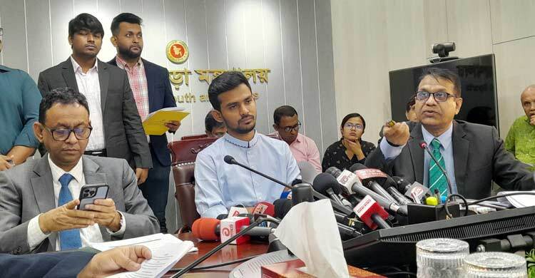 দ্রব্যমূল্যের ক্ষেত্রে সিন্ডিকেট বড় সমস্যা: উপদেষ্টা আসিফ মাহমুদ