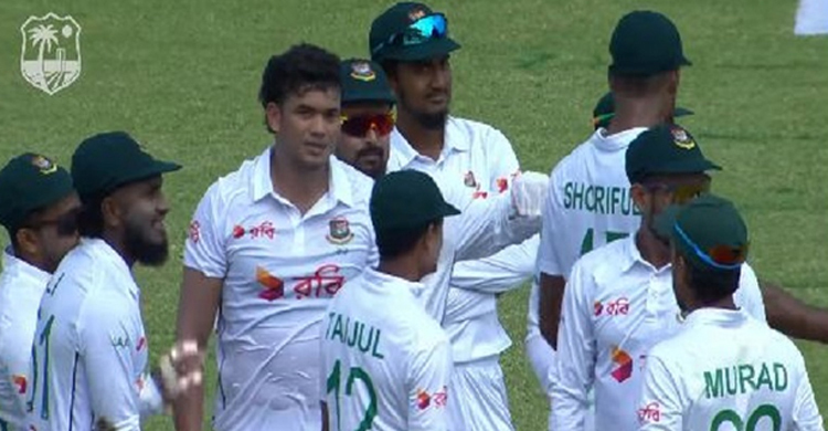 ৪৫০ রান করে ইনিংস ঘোষণা ওয়েস্ট ইন্ডিজের