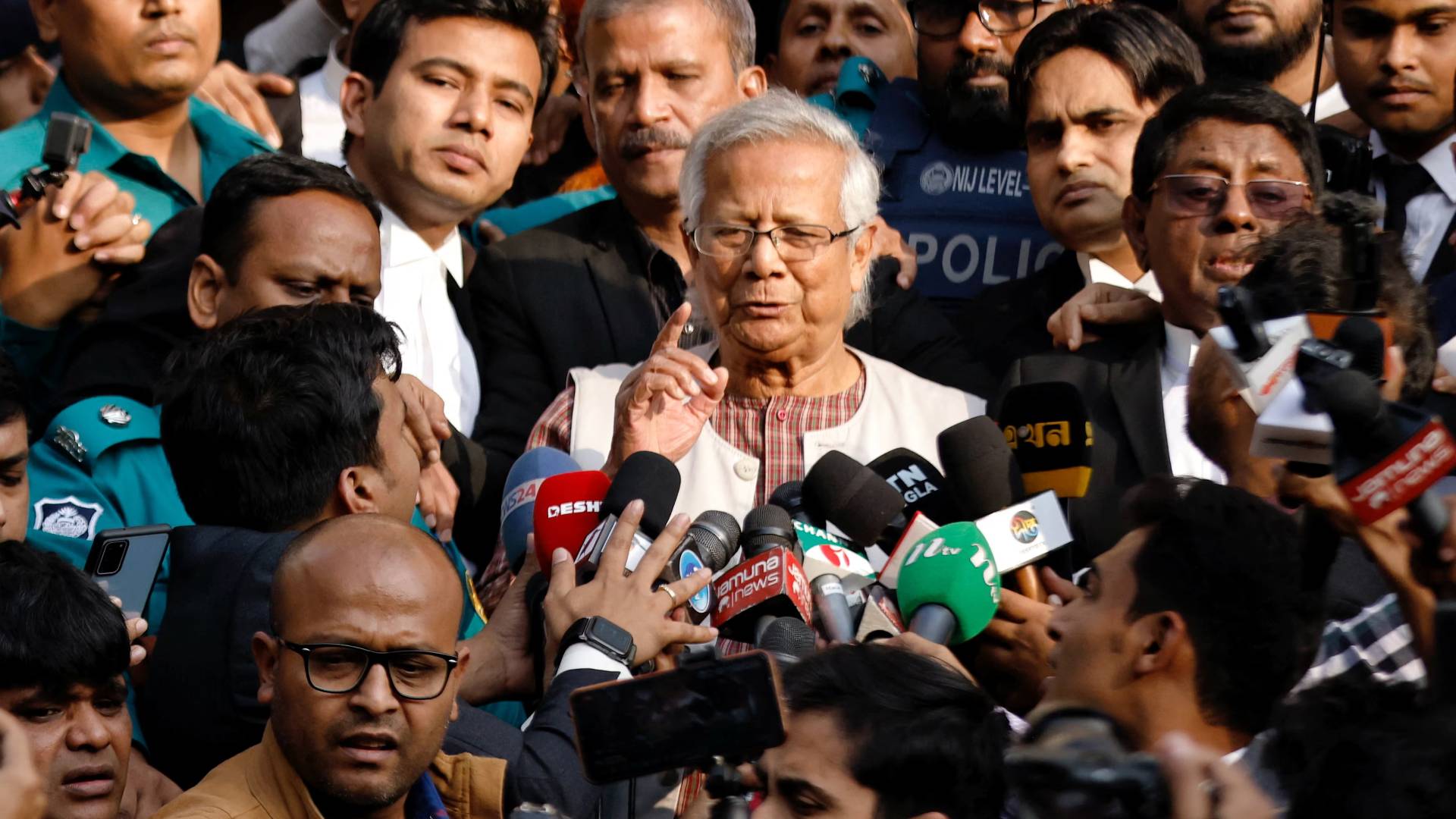 নির্বাচনে আওয়ামী লীগের অংশগ্রহণ প্রসঙ্গে যা বললেন ড. ইউনূস
