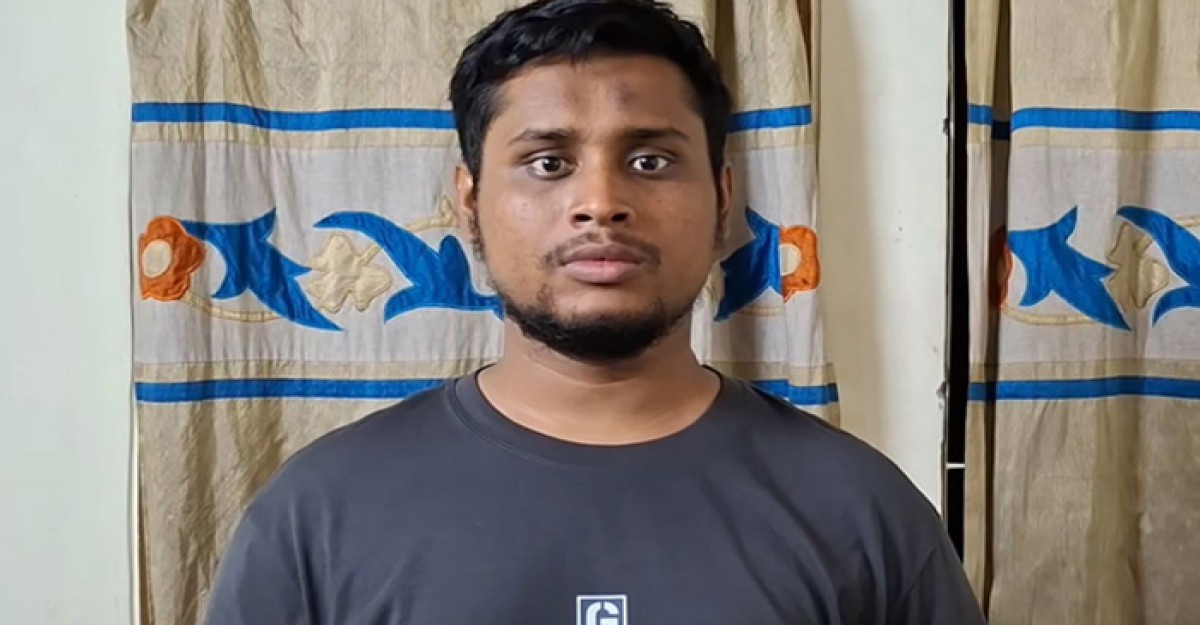 আ. লীগের পুনর্বাসন রুখে দেয়ার হুঁশিয়ারি দিয়ে যা বললেন হাসনাত আবদুল্লাহ