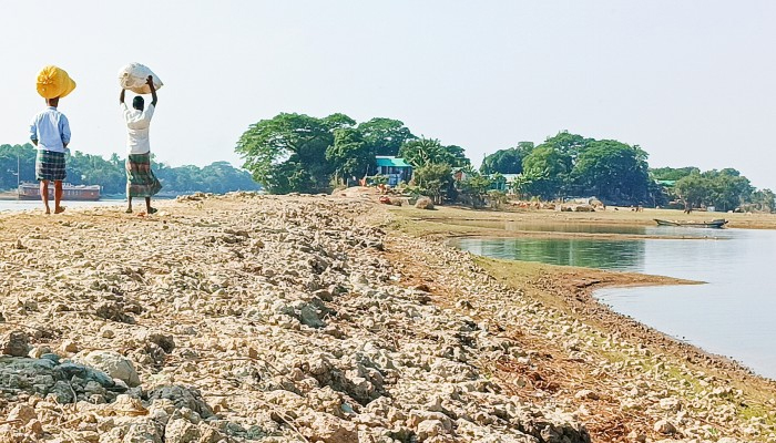 পিআইসি গঠন না হওয়ায় ২৬০টি প্রকল্পে, ৯৮ শতাংশ বাঁধের কাজ এখনও স্থগিত