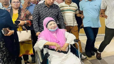 চিকিৎসার জন্য লন্ডন যাচ্ছেন খালেদা জিয়া