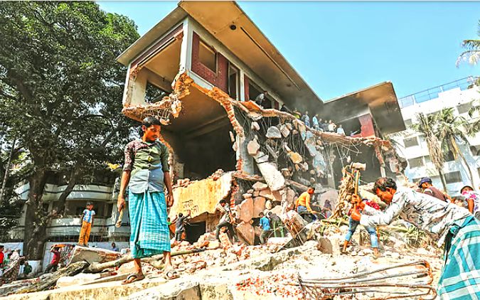 দেশের বর্তমান পরিস্থিতিতি নিয়ে দেশ বিদেশের জনগণের মধ্যে উদ্বেগ সৃষ্টি।